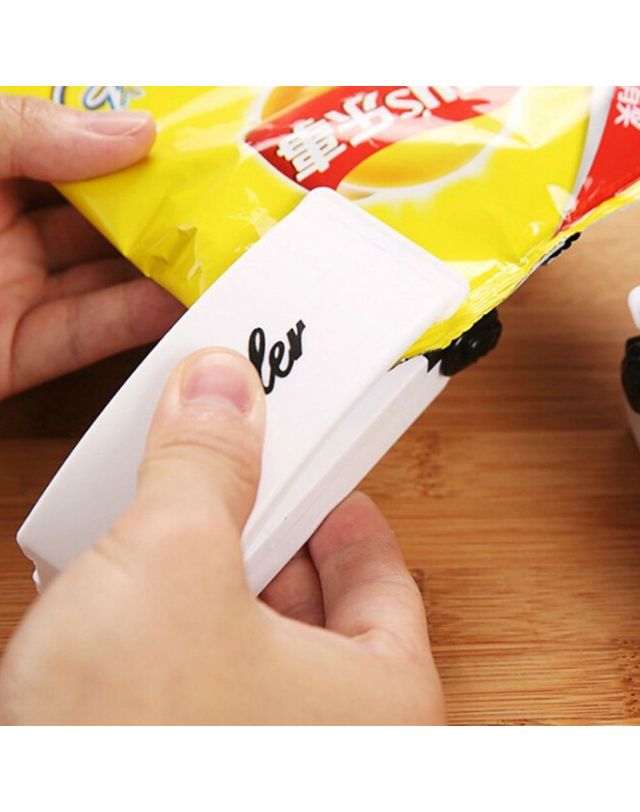 오너클랜 [오너클랜]미니 비닐 과자 봉지 포장 접착기 실링기 밀봉기[WF8A750] 착용컷