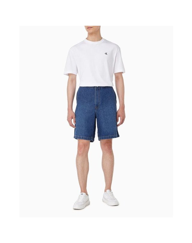 캘빈클라인진 [갤러리아] CK진 25 S/S[남]루즈핏 다크블루 버뮤다 데님 밴딩 쇼츠(4RC709G-X6X) 착용컷