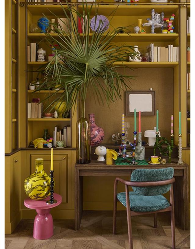 폴스포텐 Pawn side table_PINK 착용컷