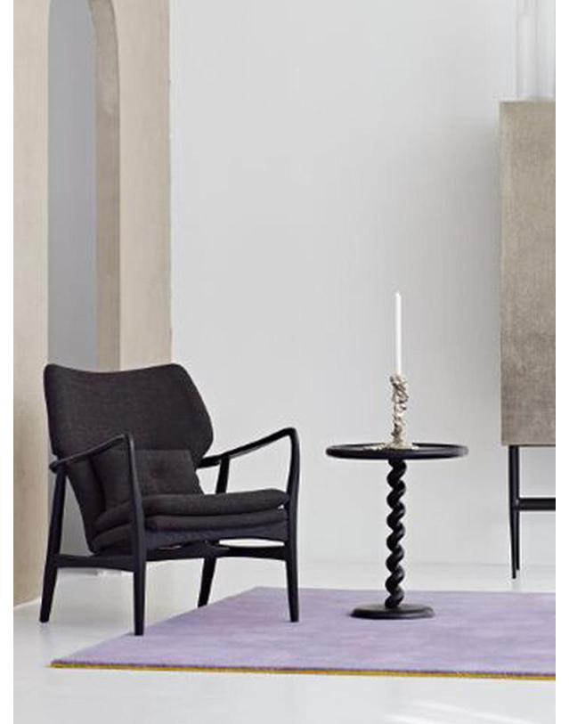 폴스포텐 Twister table_Black 착용컷