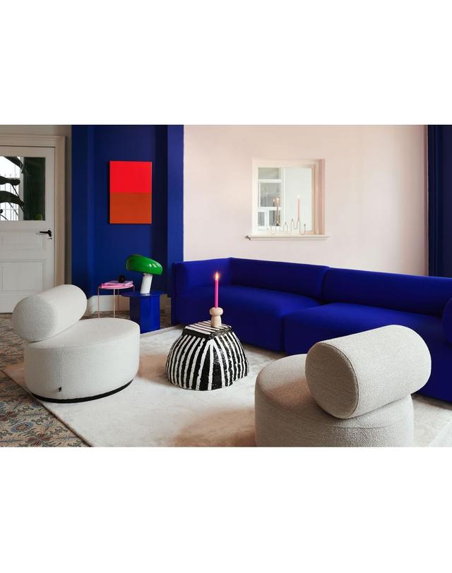 페스트암스테르담 SINCLAIR LOUNGE CHAIR _ ALPINE IVORY 착용컷