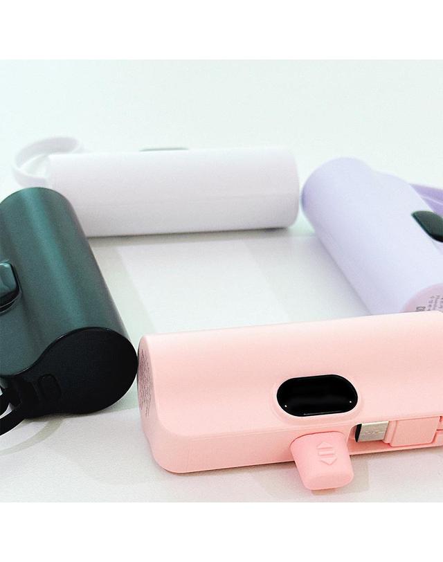 머레이코리아 머레이 배터리 화면 표시 컬러 도킹형 보조배터리 5000mAh 착용컷
