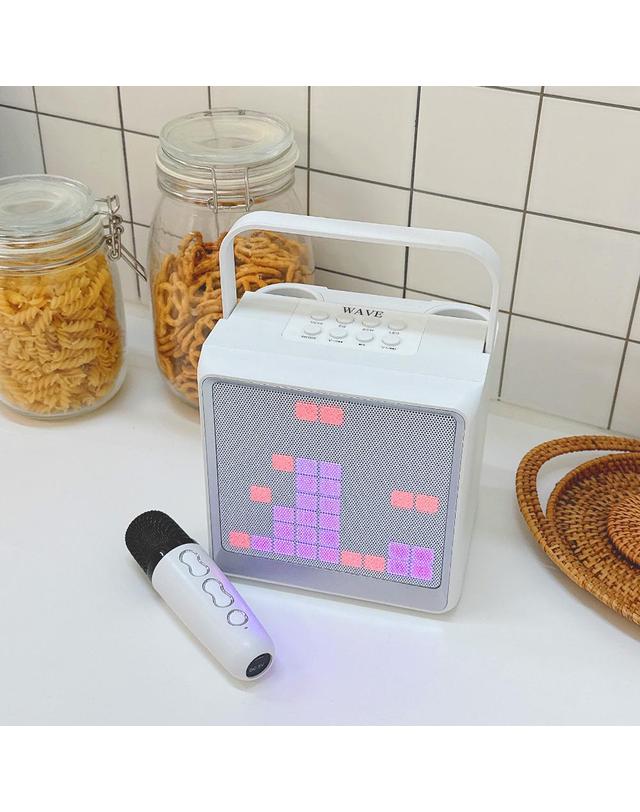 머레이코리아 머레이 웨이브 LED 블루투스 노래방기계 WAVE 착용컷