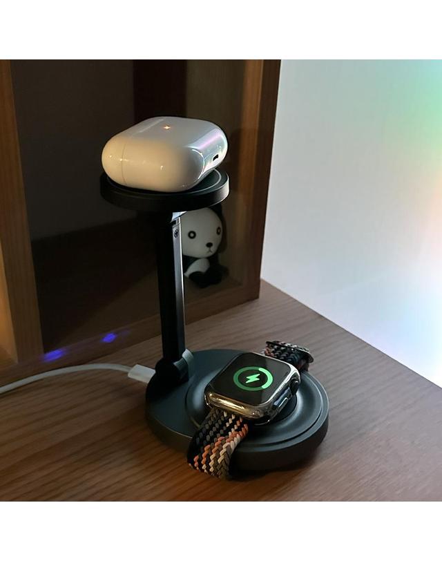 머레이코리아 머레이 3in1 맥세이프 무선충전기 Z10 착용컷