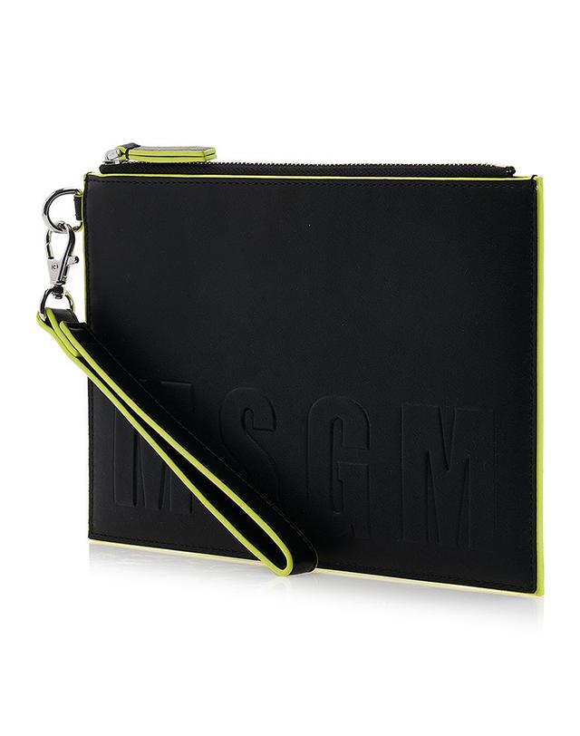 엠에스지엠 [MSGM] 남성 로고 클러치백 3340MZ53 716 99 착용컷