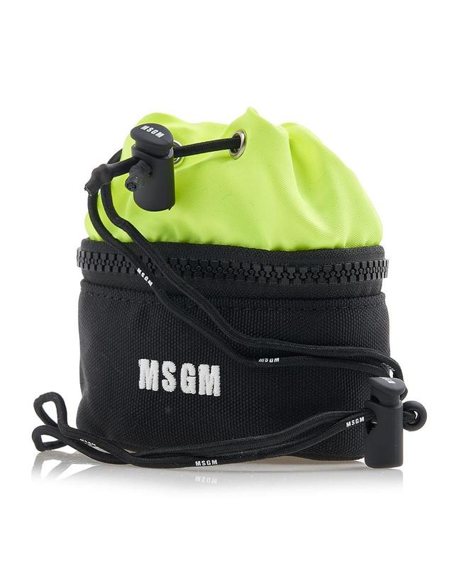 엠에스지엠 [MSGM] 여성 로고 자수 크로스백 3341MDZ95 371 99 착용컷
