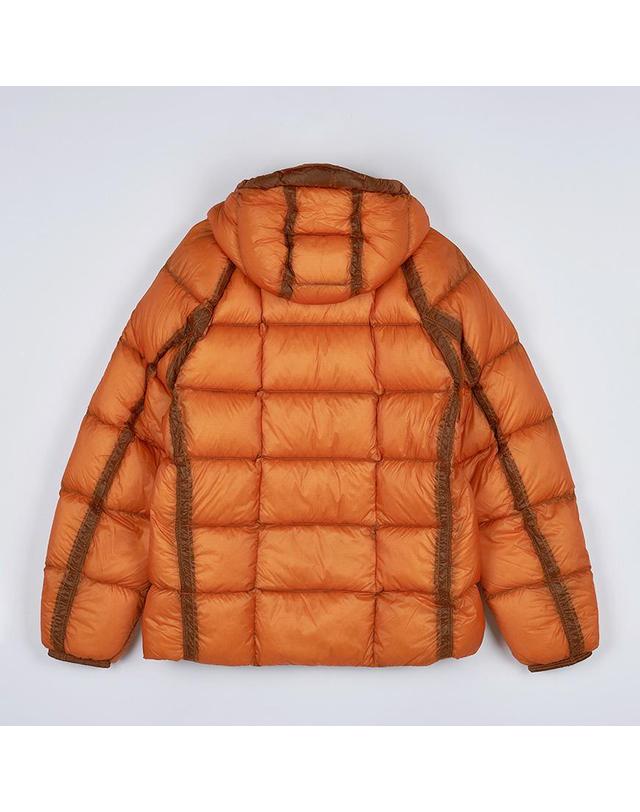 씨피컴퍼니 [CP컴퍼니] FW25 남성 D.D. 쉘 후드 패딩 19CMOW702A 110416A 434 착용컷