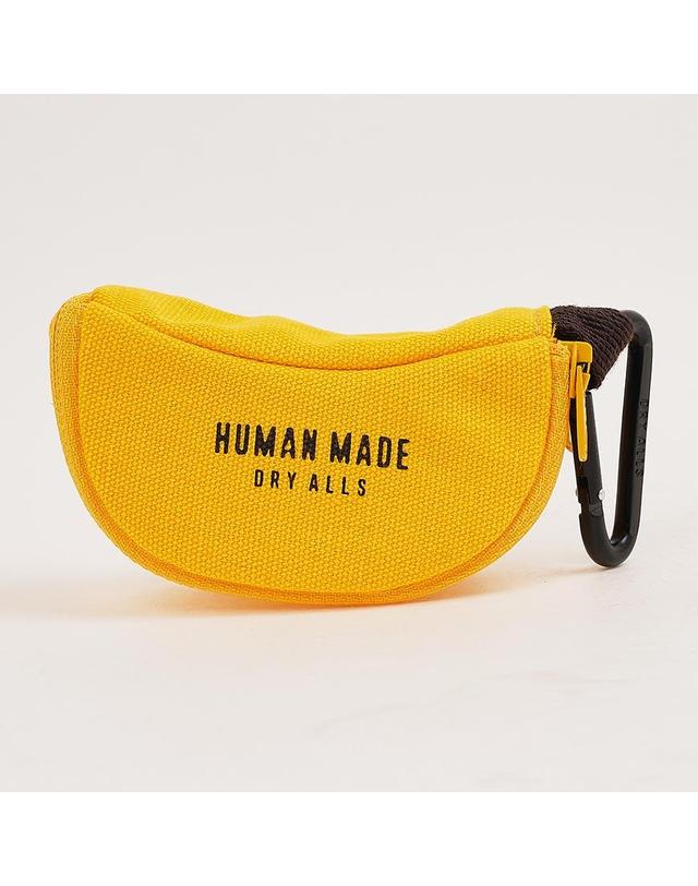 휴먼메이드 [휴먼메이드] FW26 공용 바나나 파우치 HM32GD004 YELLOW 착용컷