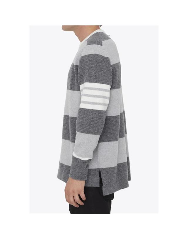 톰브라운 [밀라코/국내발송] 톰브라운 4바 스트라이프 울 점퍼 MKA483A Y1030 982 착용컷