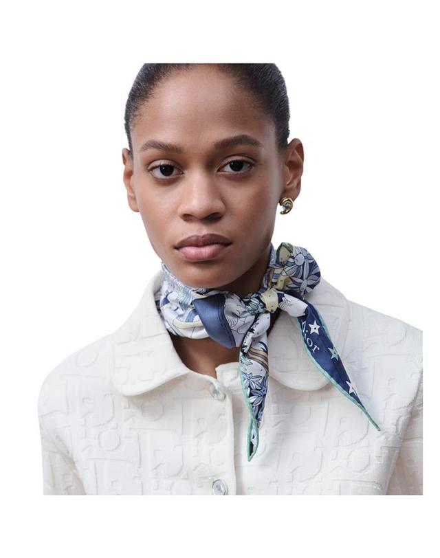 디올 [밀라코/국내발송] 디올 디올 애비뉴 디올 다이아몬드 스카프 62TD101S6046_C536 착용컷
