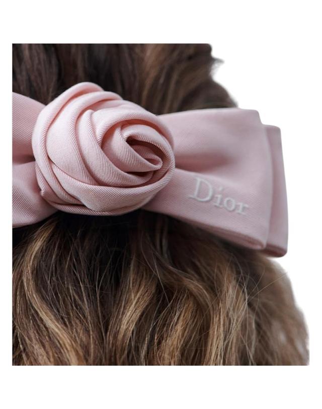 디올 [밀라코/국내발송] 디올 미스터 디올 헤어핀 CPA00201EGRO_C402 착용컷