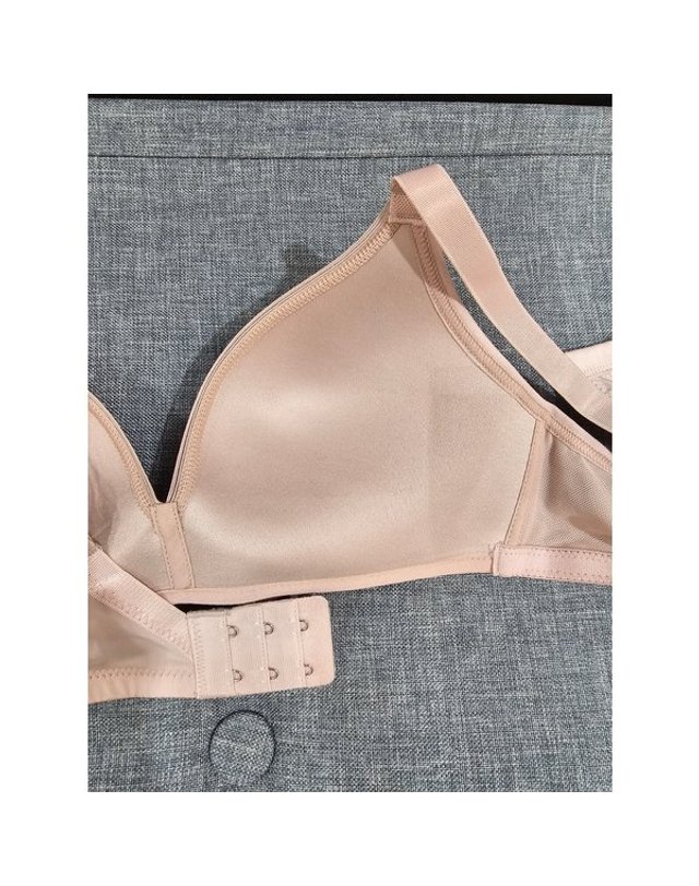 원더브라 wonderbra [갤러리아] 샌드베이지 저중심 소프트 일체형 몰드 플레이텍스 노와이어브라 PXWBR3M16T 착용컷