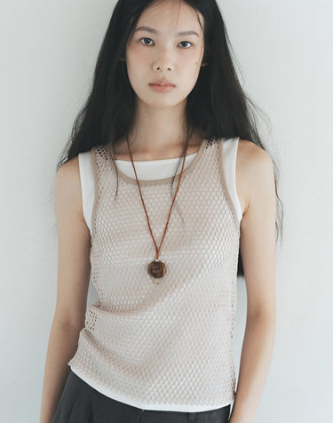 NET LAYERED SLEEVELESS TOP [BEIGE]