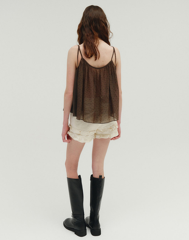 솔티페블 TWO TONE JACQUARD SLEEVELESS TOP [BROWN] 브라운 착용컷