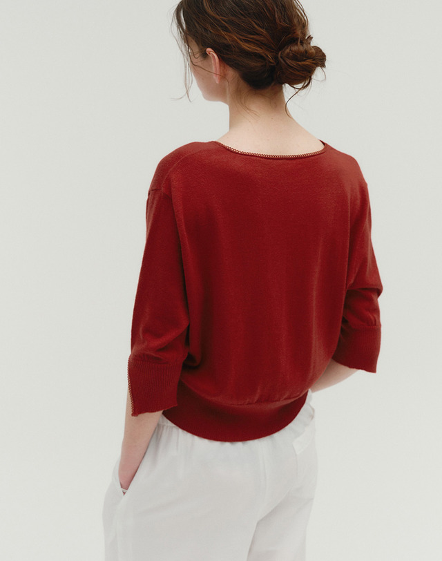 솔티페블 LACE SLIT KNIT TOP [BRICK] 레드 착용컷