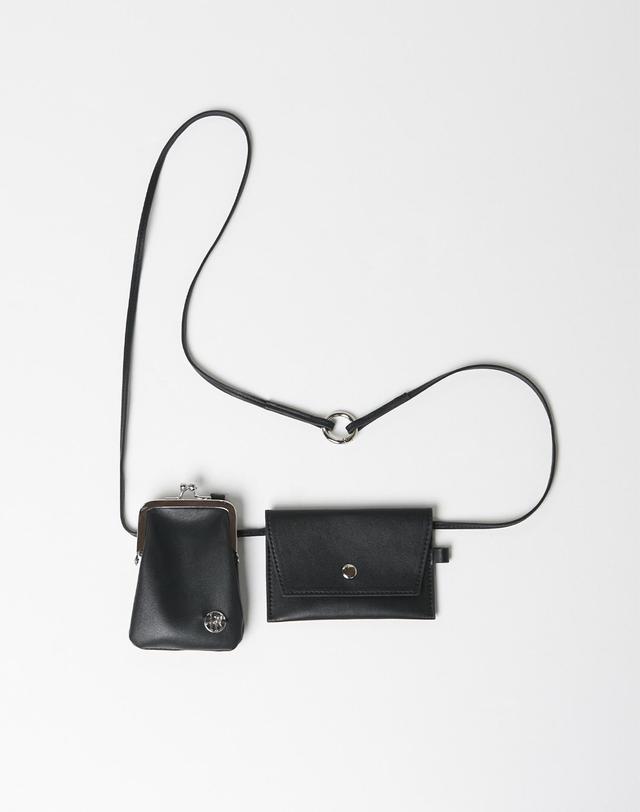 로우타이드 STRAP PURSE BAG [BLACK] 블랙 착용컷