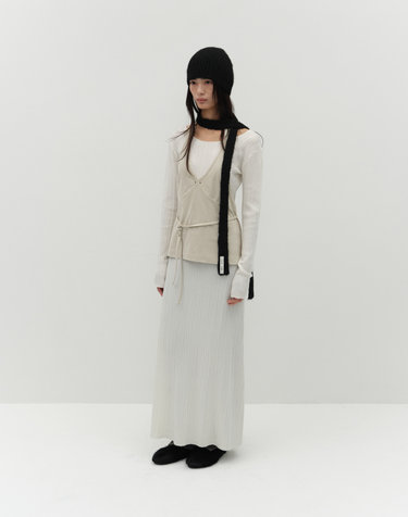 로우타이드 [1st REORDER] SUEDE HALTER TOP [BEIGE]
