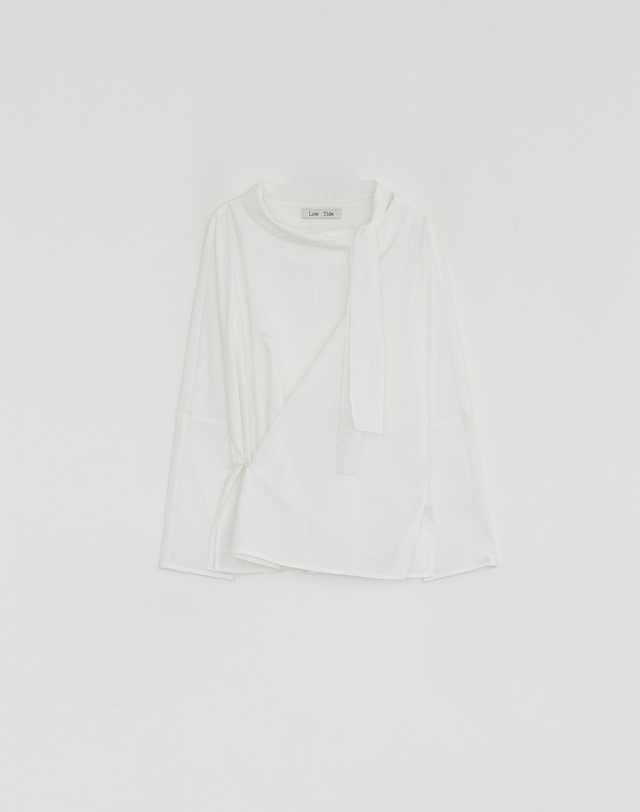 로우타이드 SCARF BLOUSE [WHITE] 흰색 착용컷