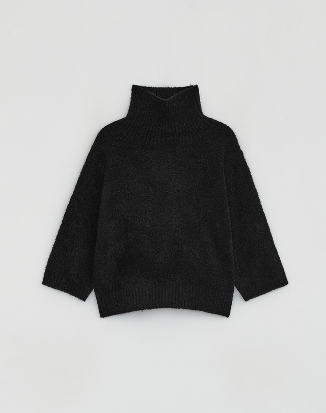 로우타이드 BOUCLE TURTLENECK KNIT [BLACK] 블랙 착용컷