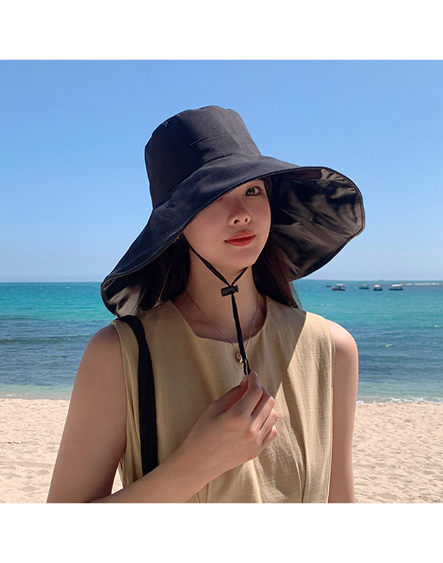 아일렌 [아일렌]메이리 자외선차단 암막 버킷햇(블랙) 착용컷