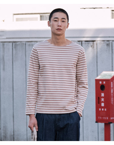 보트넥 스트라이프 긴팔 티셔츠_베이지 (세미오버핏)_LTSWA62NTD