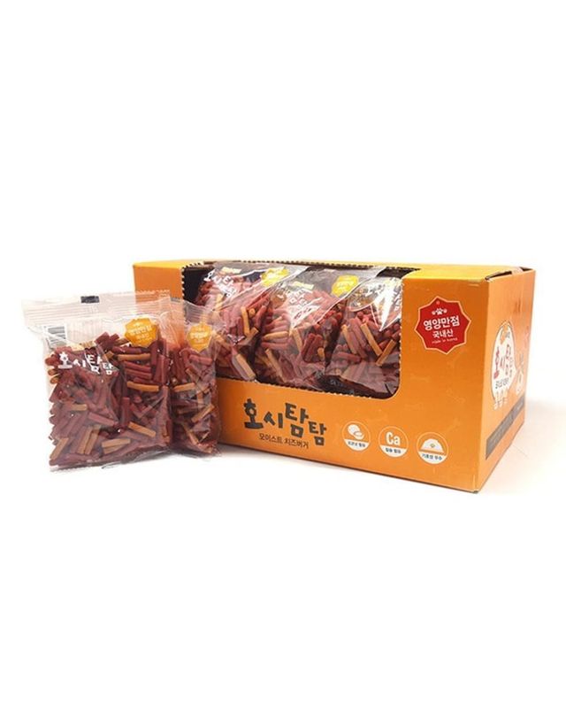 바우와우 모이스트 국산 대용량 애견간식 치즈버거 40개 먹이 착용컷