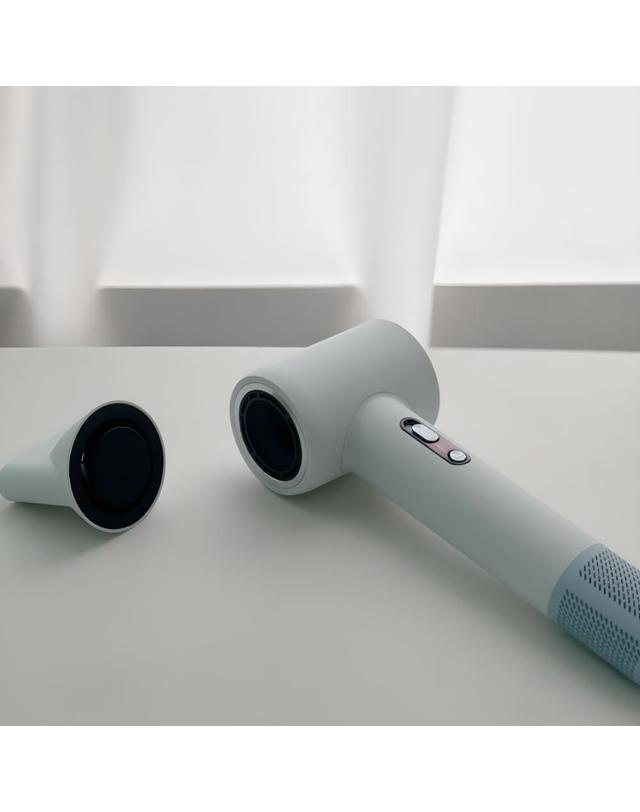 플러스에어 플러스에어 BLDC 항공모터 헤어드라이기 마타하리 HM-5 착용컷