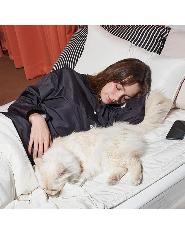 댄스온더플로어 furless pajamas 퍼리스 파자마 (black) 착용컷