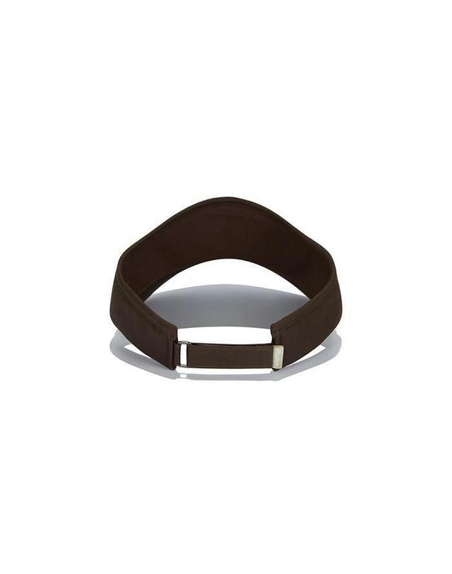 말본골프 [명품] 말본골프 말본 스크립트 볼마커 바이저 BROWN M5342PVS01BRN 진한 그레이 착용컷