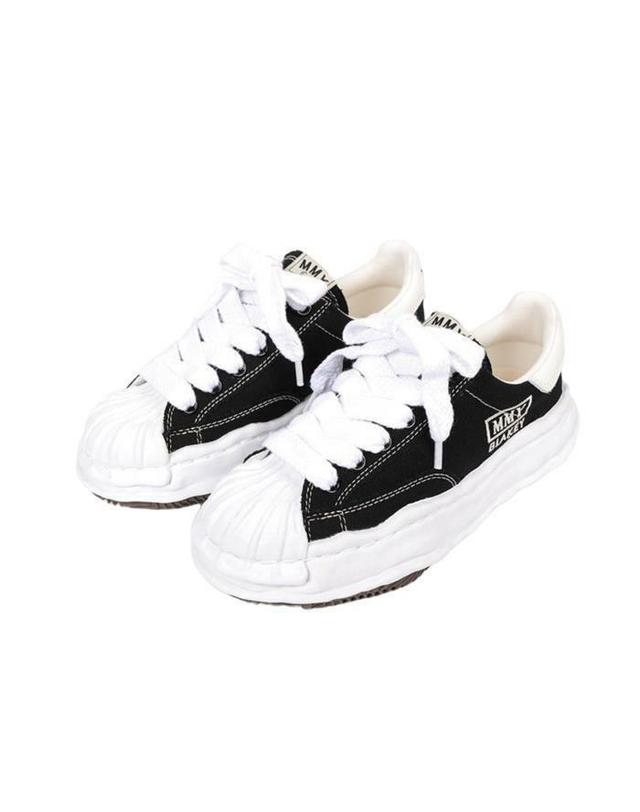 미하라 야스히로 [명품] 미하라야스히로 블레이키 캔버스 스니커즈 A08FW735 BLACK 그레이 착용컷