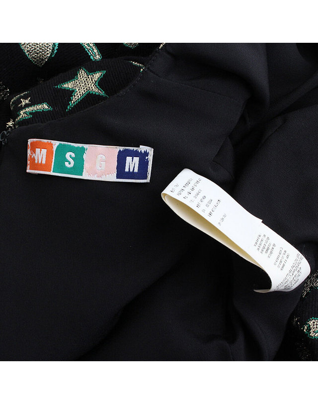 엠에스지엠 [중고명품] [중고명품] MSGM 블랙 앤 골드 크롭 상의 44 BLACK 착용컷