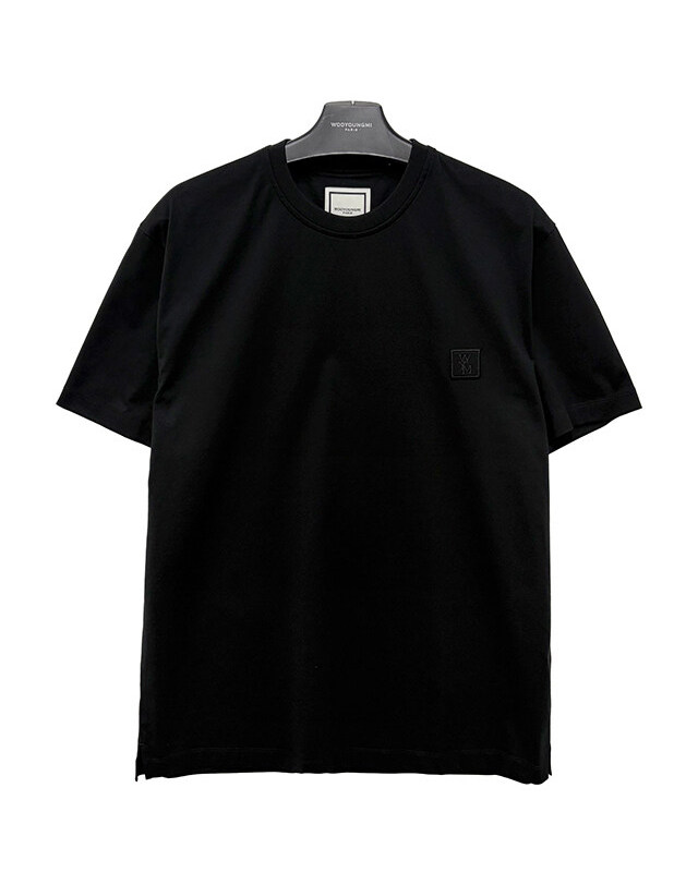 우영미 [명품] 25FW 우영미 플라워 백로고 반팔티 블랙 W253TS06 708B BLACK 착용컷