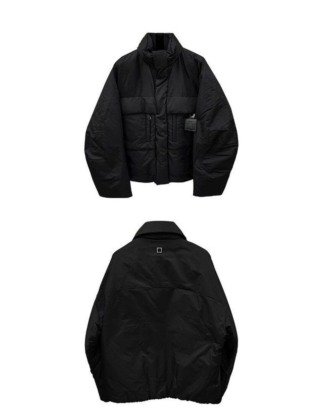 우영미 [명품] 레더 로고 패치 구스다운 패딩 블랙 남성 자켓 W243DN01958B / TSH BLACK 착용컷