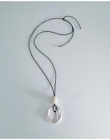 Nature Orbit Necklace 네이처 오비트 네크리스