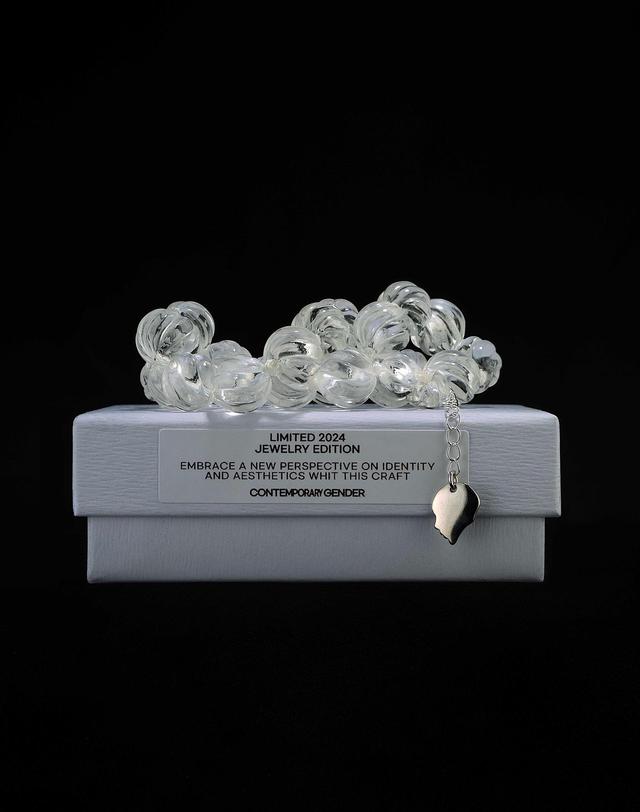 컨템포러리젠더 Natural Crystal Necklace 네추럴 크리스털 네크리스 착용컷