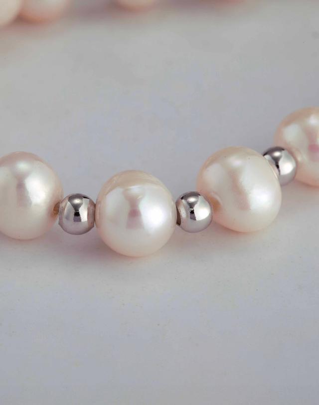 컨템포러리젠더 펄 오빗 네크리스 Pearl Orbit Necklace 착용컷