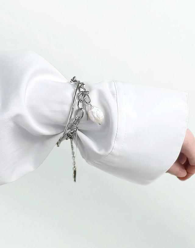 컨템포러리젠더 Organic Pearl Bracelet 오가닉 펄 브레이슬릿 착용컷