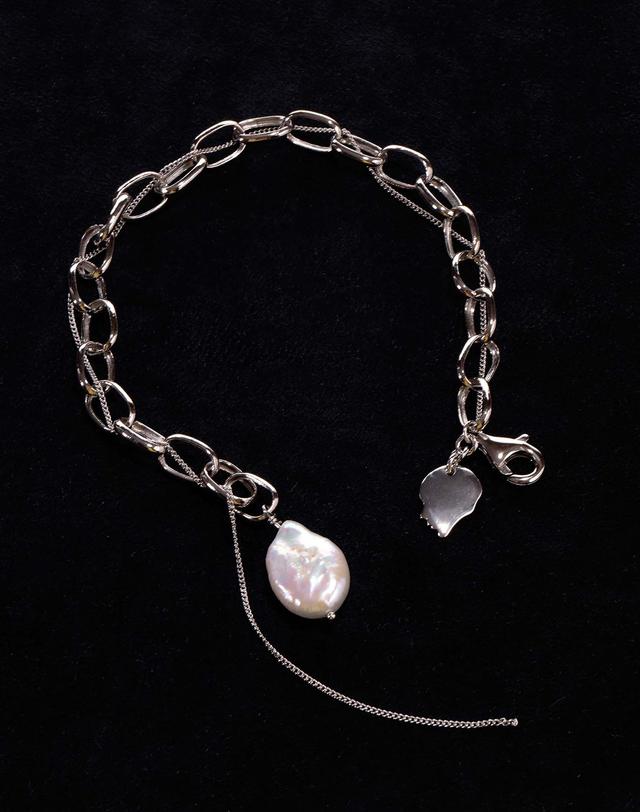 컨템포러리젠더 Organic Pearl Bracelet 오가닉 펄 브레이슬릿 착용컷