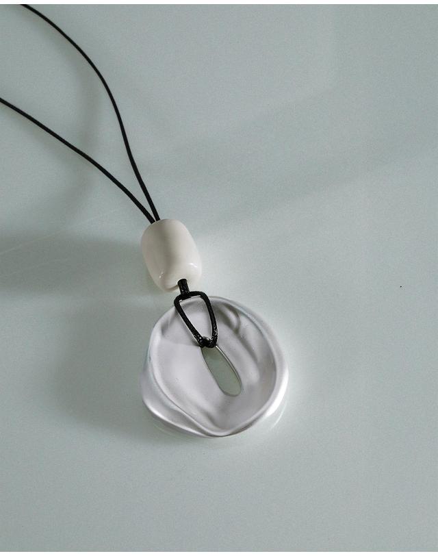 컨템포러리젠더 Nature Orbit Necklace 네이처 오비트 네크리스 착용컷