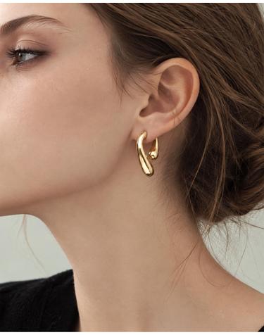 [컨젠] Liquid Curve Drop Earrings 리퀴드 커브 드롭 이어링