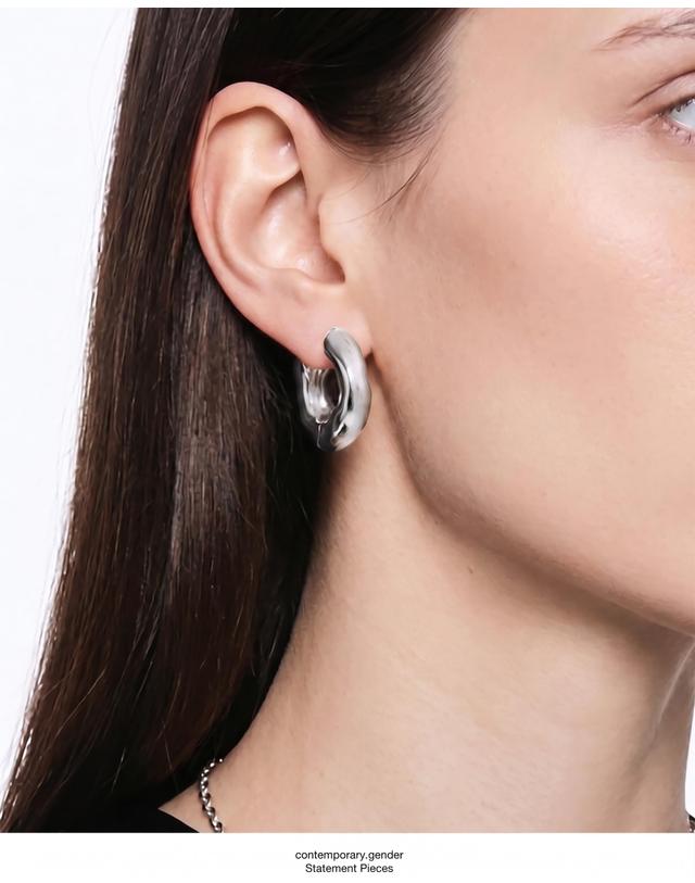 컨템포러리젠더 [컨젠] Essential Solid Earrings 에센셜 솔리드 이어링 골드 착용컷