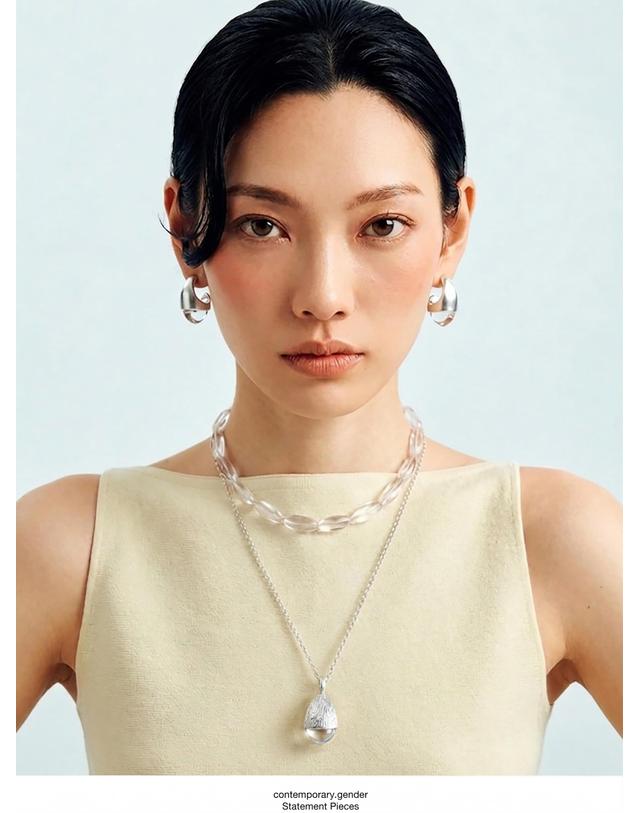 컨템포러리젠더 [컨젠] Aether Pinecone Earrings 에테르 파인콘 이어링 실버 착용컷