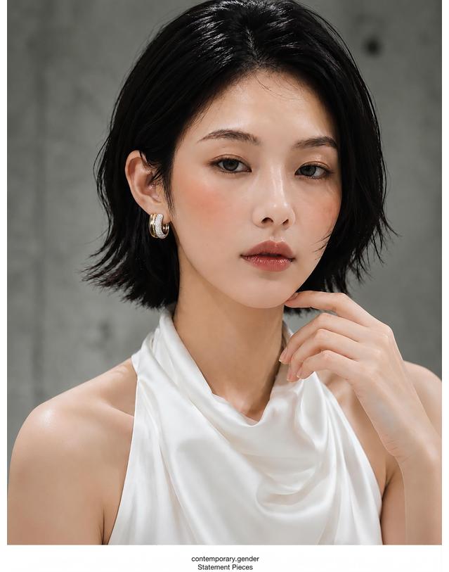 컨템포러리젠더 [컨젠] Dual Curve Pavé Earrings 듀얼 커브 파베 이어링 골드 착용컷