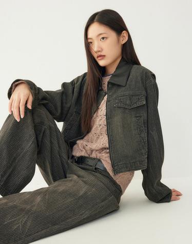 [STUDIO TOMBOY] 카라 배색 크롭 데님 점퍼 _블랙 9106313206