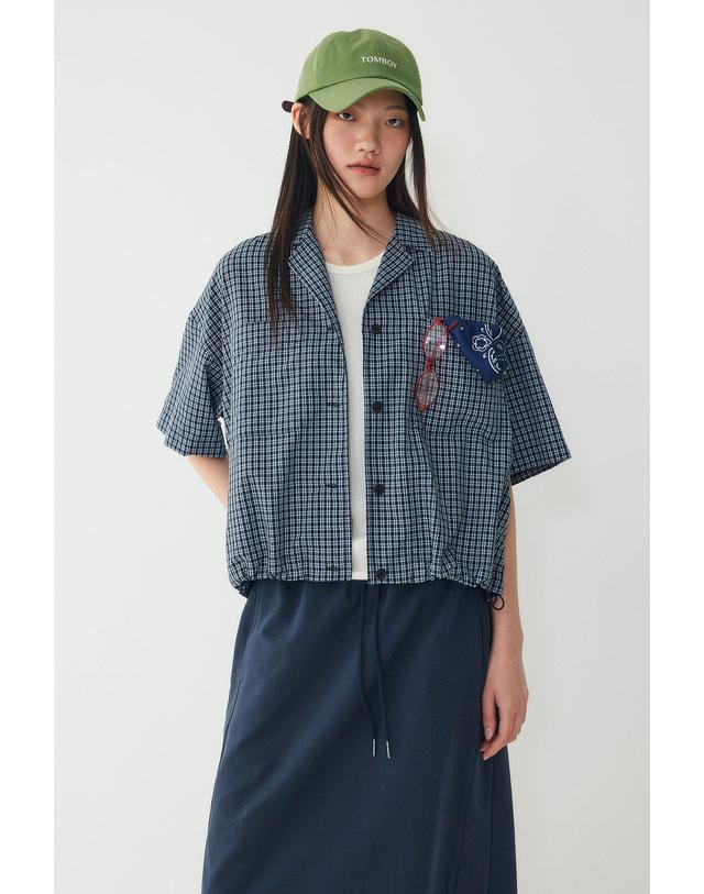 스튜디오 톰보이 [STUDIO TOMBOY] 체크 세미 크롭 블라우스_그린 91F6221783 착용컷