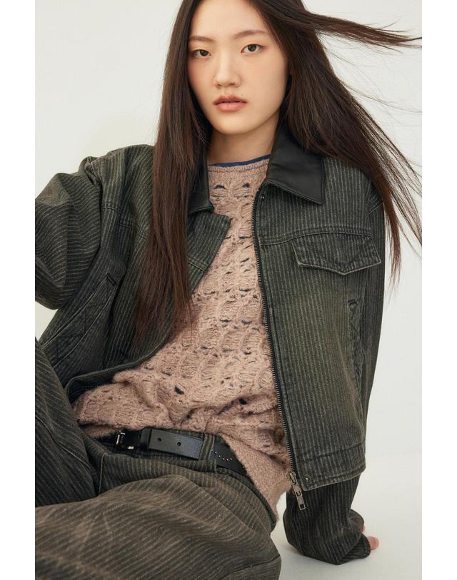 스튜디오 톰보이 [STUDIO TOMBOY] 카라 배색 크롭 데님 점퍼 _블랙 9106313206 착용컷