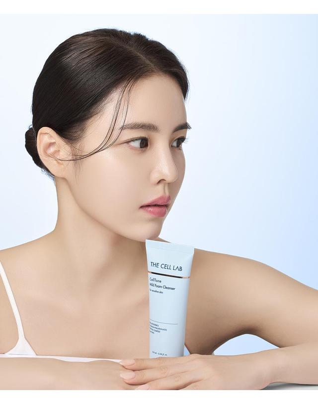 더셀랩 PDRN 소나무시카 셀톤 저자극 약산성 진정 폼클렌저 100ml (+고급쇼핑백) 착용컷
