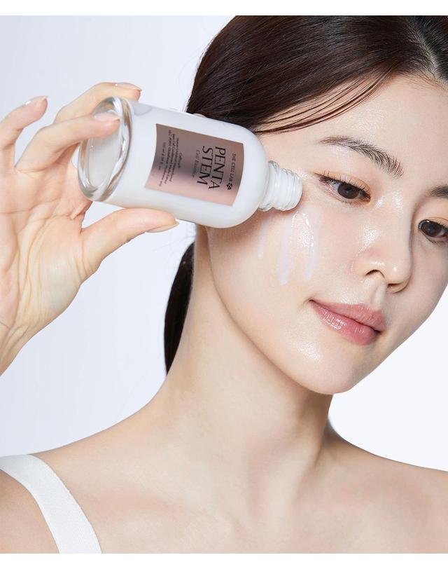 더셀랩 피부과 줄기세포/펜타스템 톤업 탄력 주름 수분 재생 셀 에센스 150ml (+고급쇼핑백) 착용컷