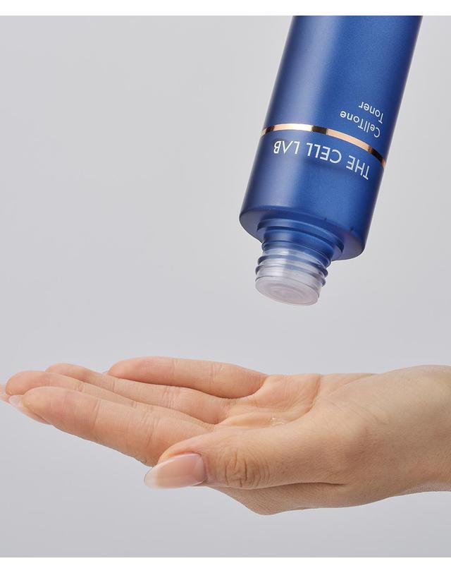 더셀랩 셀톤 진정 탄력 재생 3종 (토너150ml+앰플50ml+무기자차 톤업 선크림70g) (+고급선물박스) 착용컷