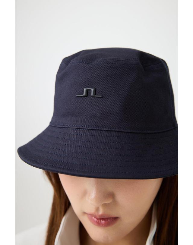 제이린드버그 [J.LINDEBERG] [Women] 시리 버킷햇(black logo) _네이비 1545171001 착용컷